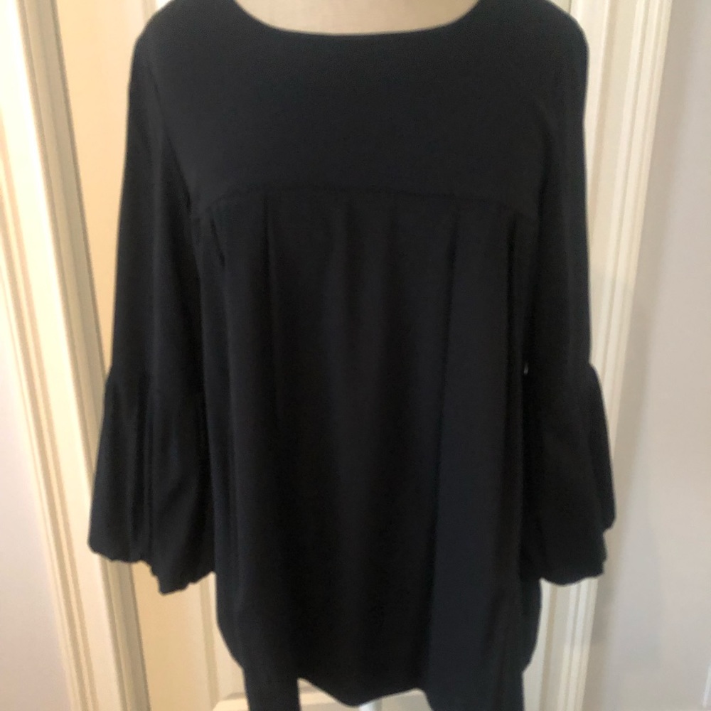 DVF black top bell flowing sleeves